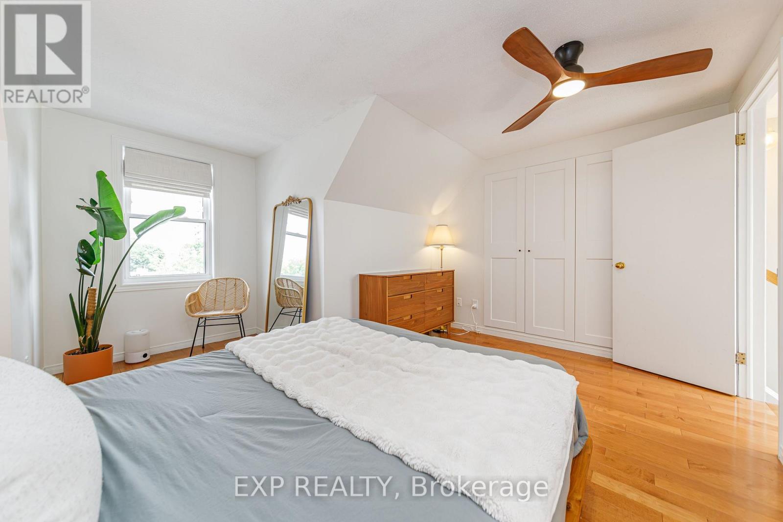8 MACLEAN STREET - 31