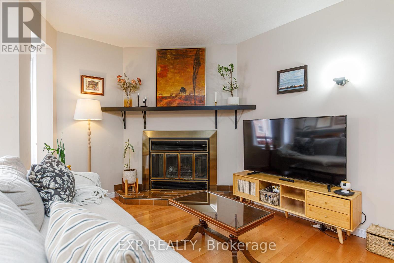 8 MACLEAN STREET - 5