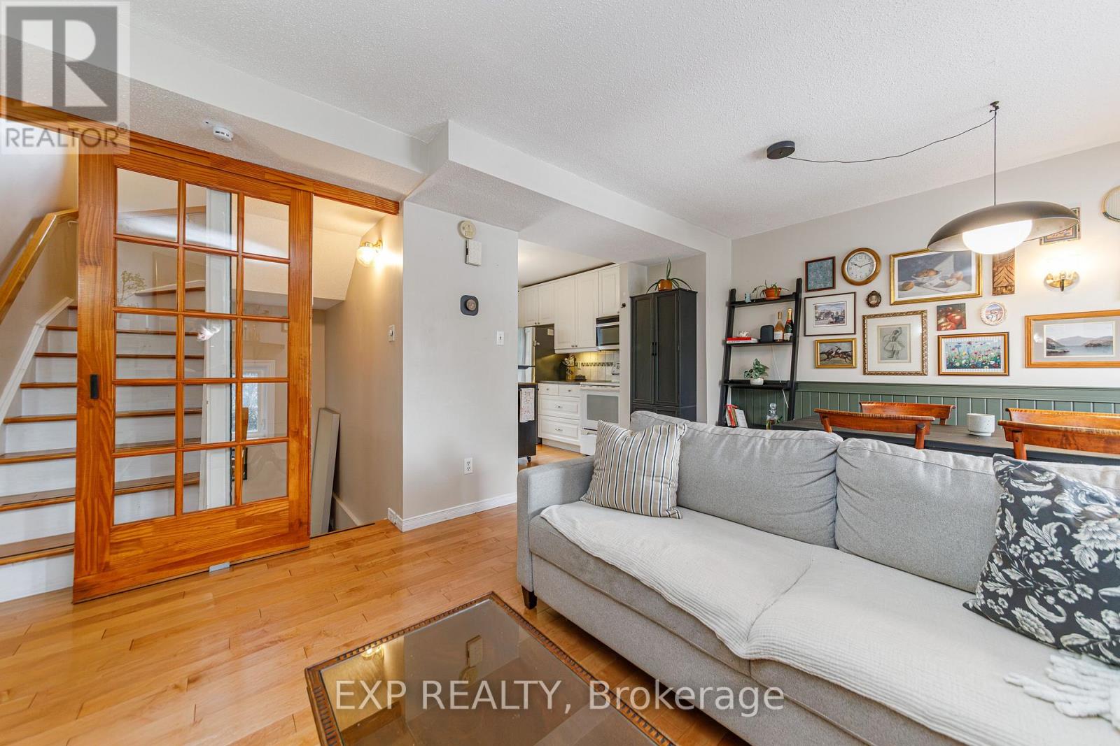 8 MACLEAN STREET - Image 7
