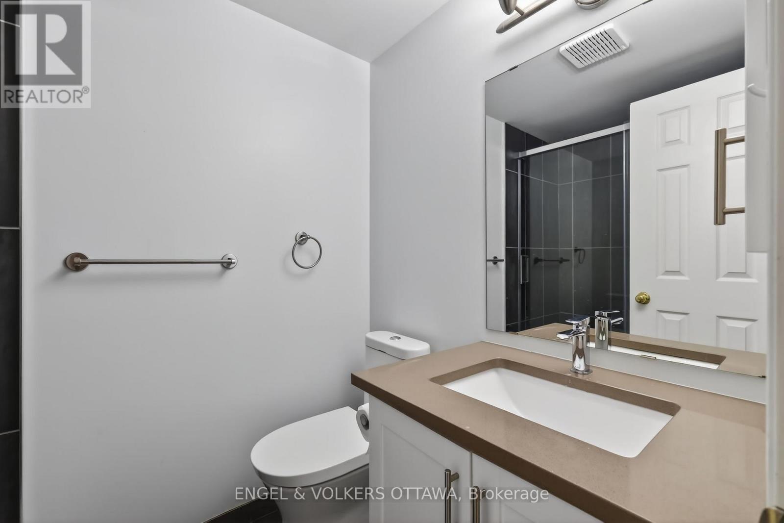 90B TEMPLETON STREET - Image 16