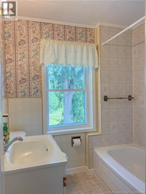 1466 Route 122 - Image 31