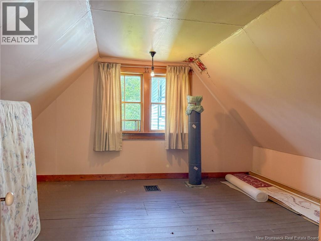 1466 Route 122 - Image 37