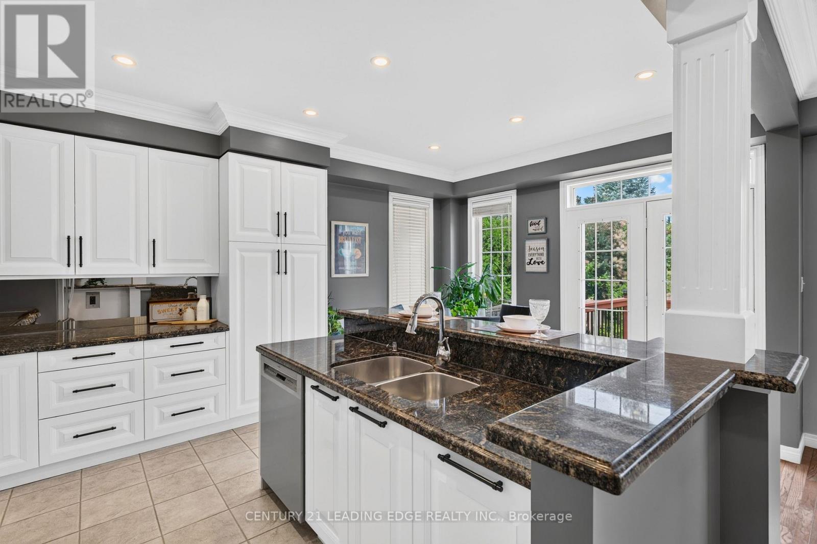 134 TOSCANA DRIVE - Image 10