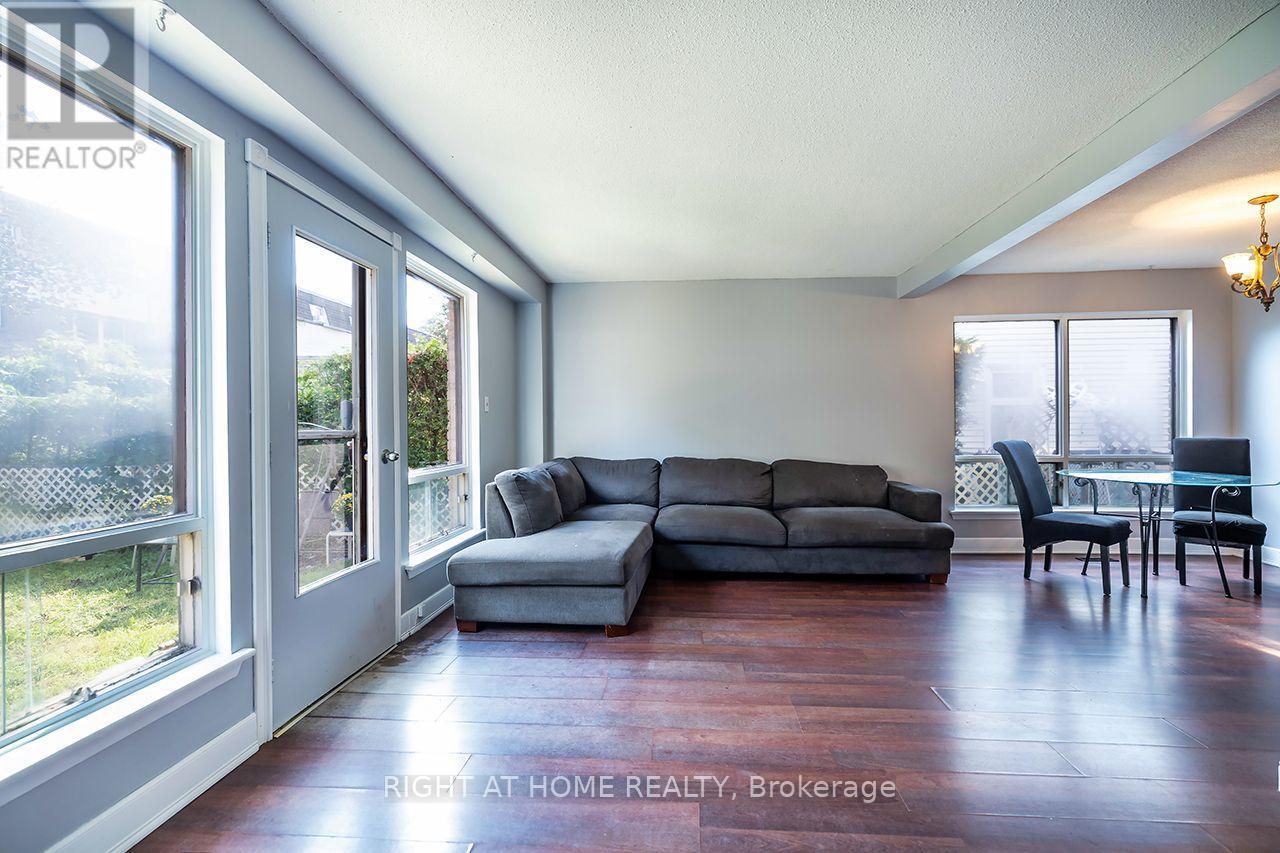 1262 VENUS CRESCENT - 10