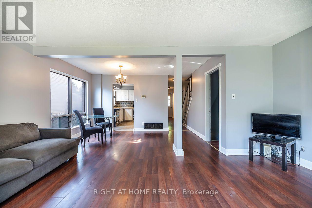 1262 VENUS CRESCENT - 13
