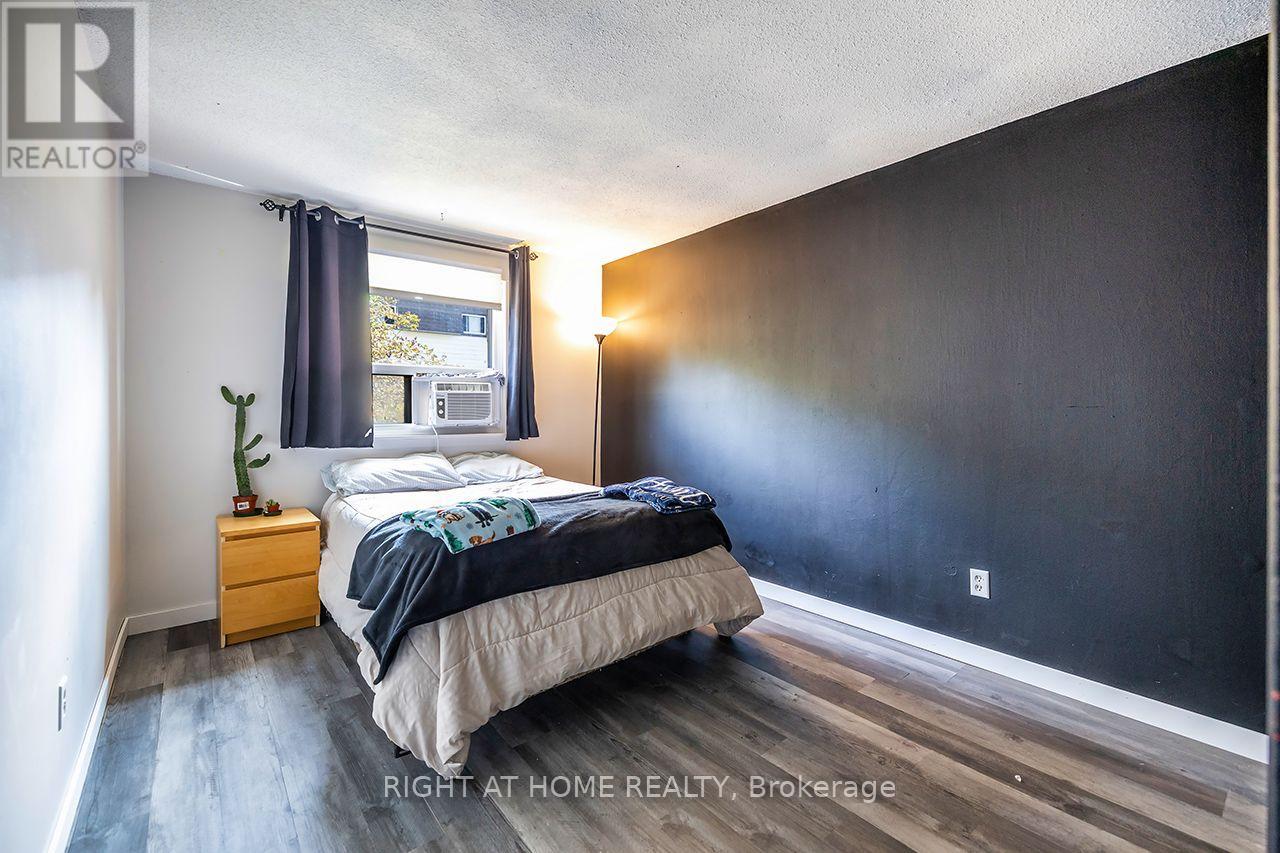 1262 VENUS CRESCENT - 26