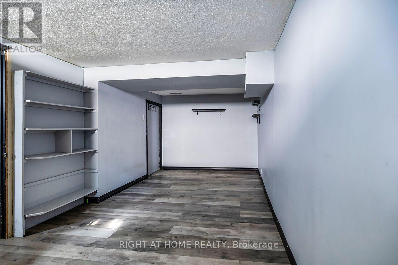 1262 VENUS CRESCENT - 42