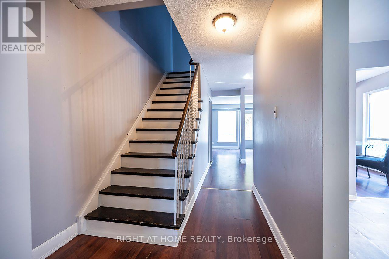 1262 VENUS CRESCENT - 6