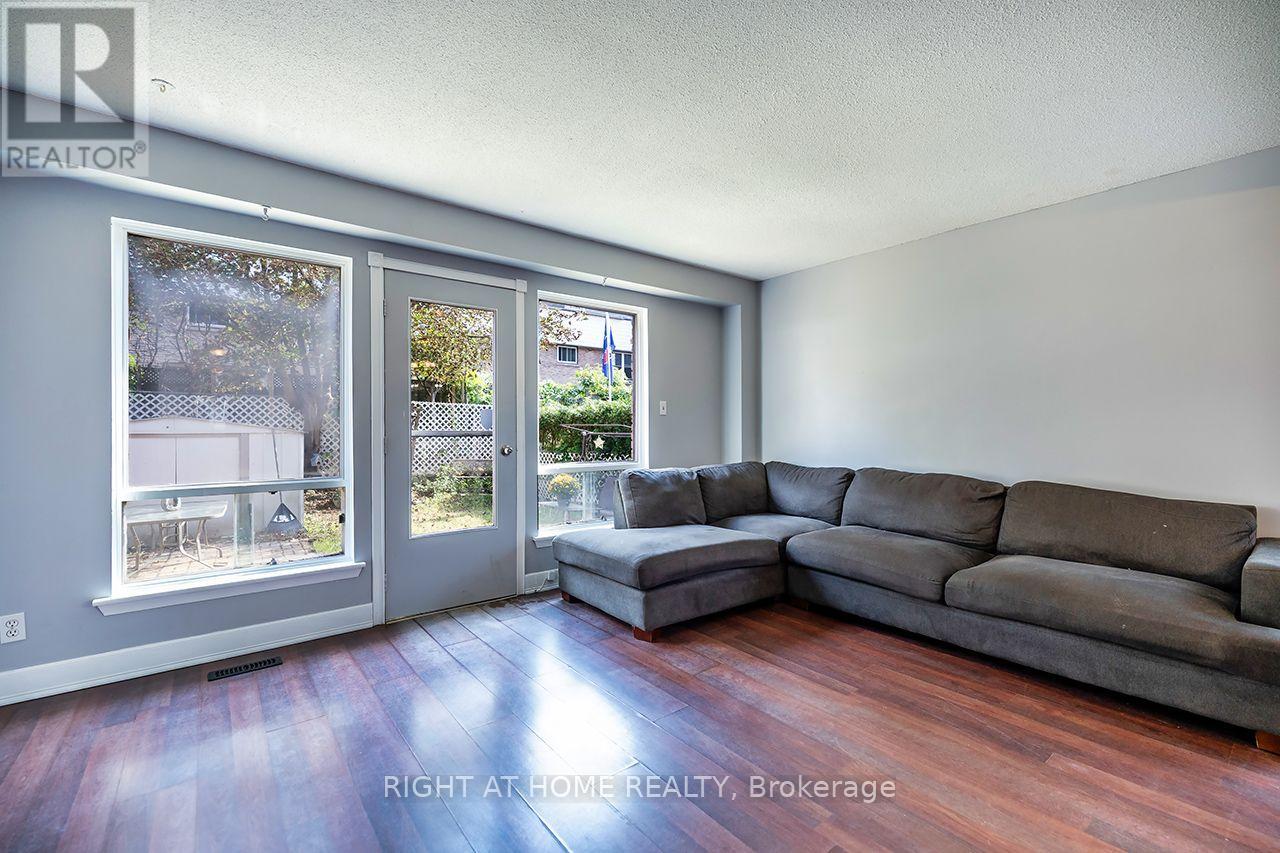 1262 VENUS CRESCENT - 9