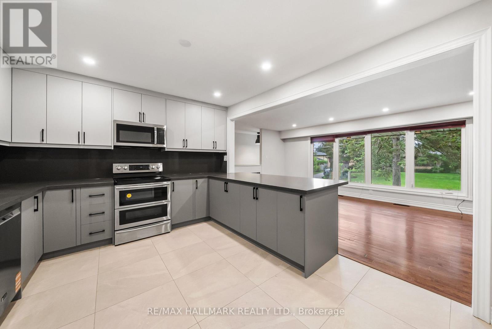 541 ROUGE HILLS DRIVE - 11