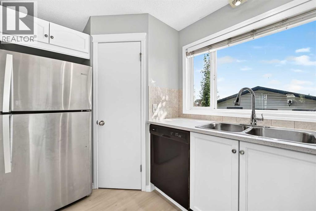15 Prestwick Place SE - 5