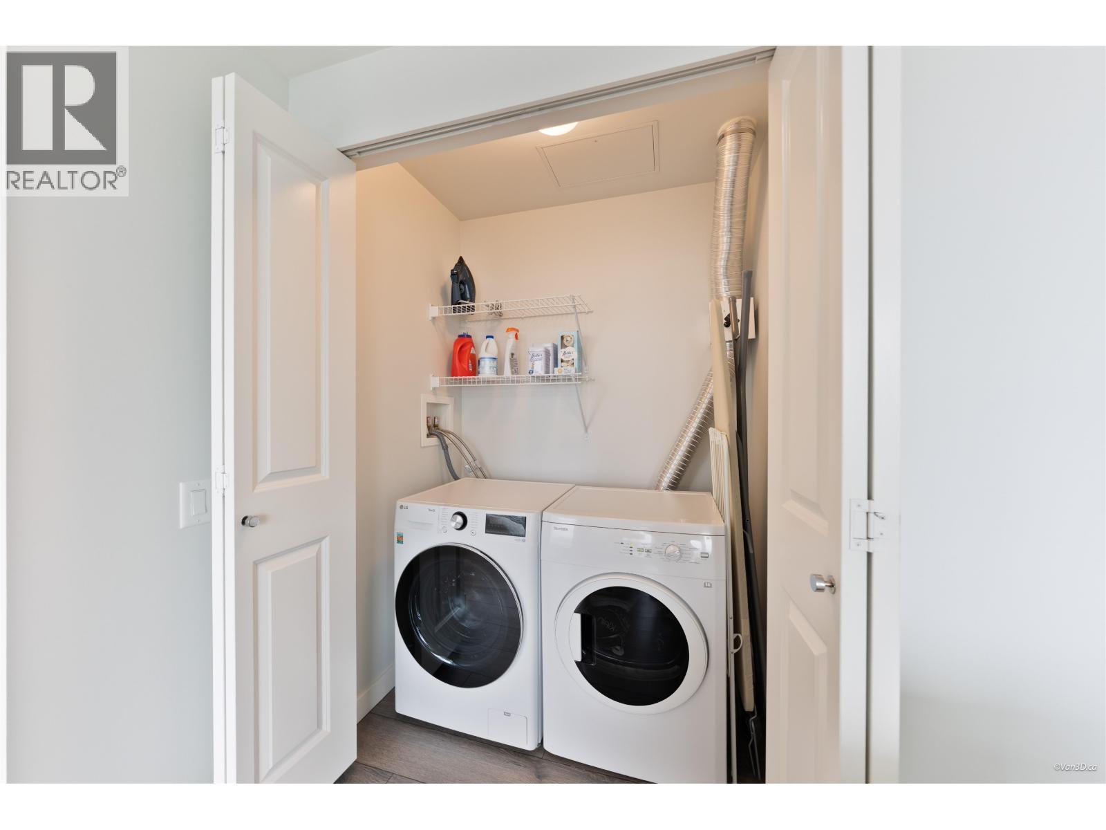 2 Bed, 2 Bath House for Sale in Burnaby – 3207 2388 MADISON AVENUE, Burnaby – MLS# R3159375 - Image 16