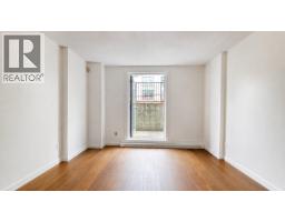 1 2528 E Broadway, Vancouver, BC V5M4V2 Photo 15