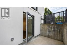 1 2528 E Broadway, Vancouver, BC V5M4V2 Photo 18