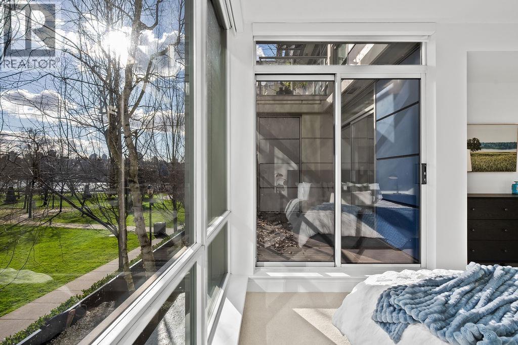 3 Bed, 3 Bath House for Rent in Vancouver – TH105 638 BEACH CRESCENT, Vancouver – MLS# R3159392 - Image 21