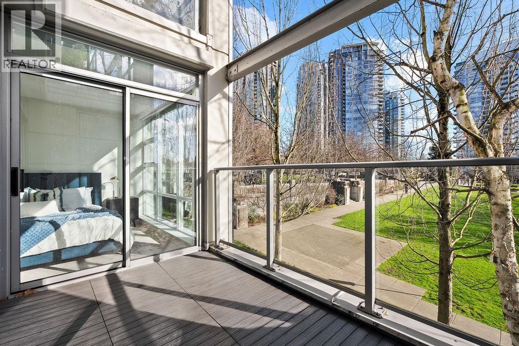 3 Bed, 3 Bath House for Rent in Vancouver – TH105 638 BEACH CRESCENT, Vancouver – MLS# R3159392 - Image 23