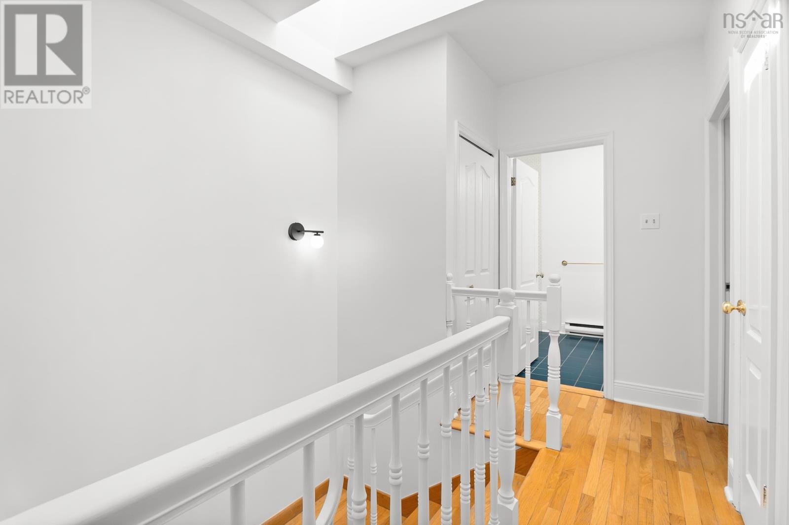 Property 24 of 41 of 5 1049 South Park Street