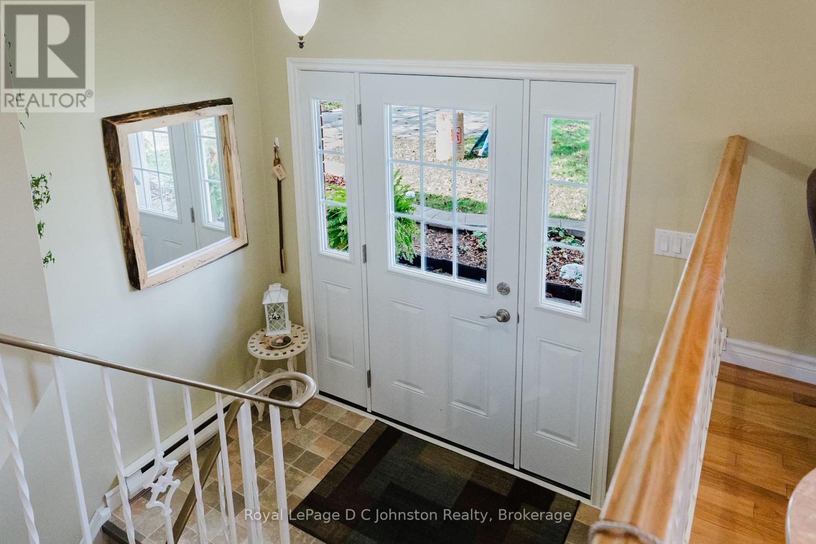 929 WELLINGTON STREET - 6