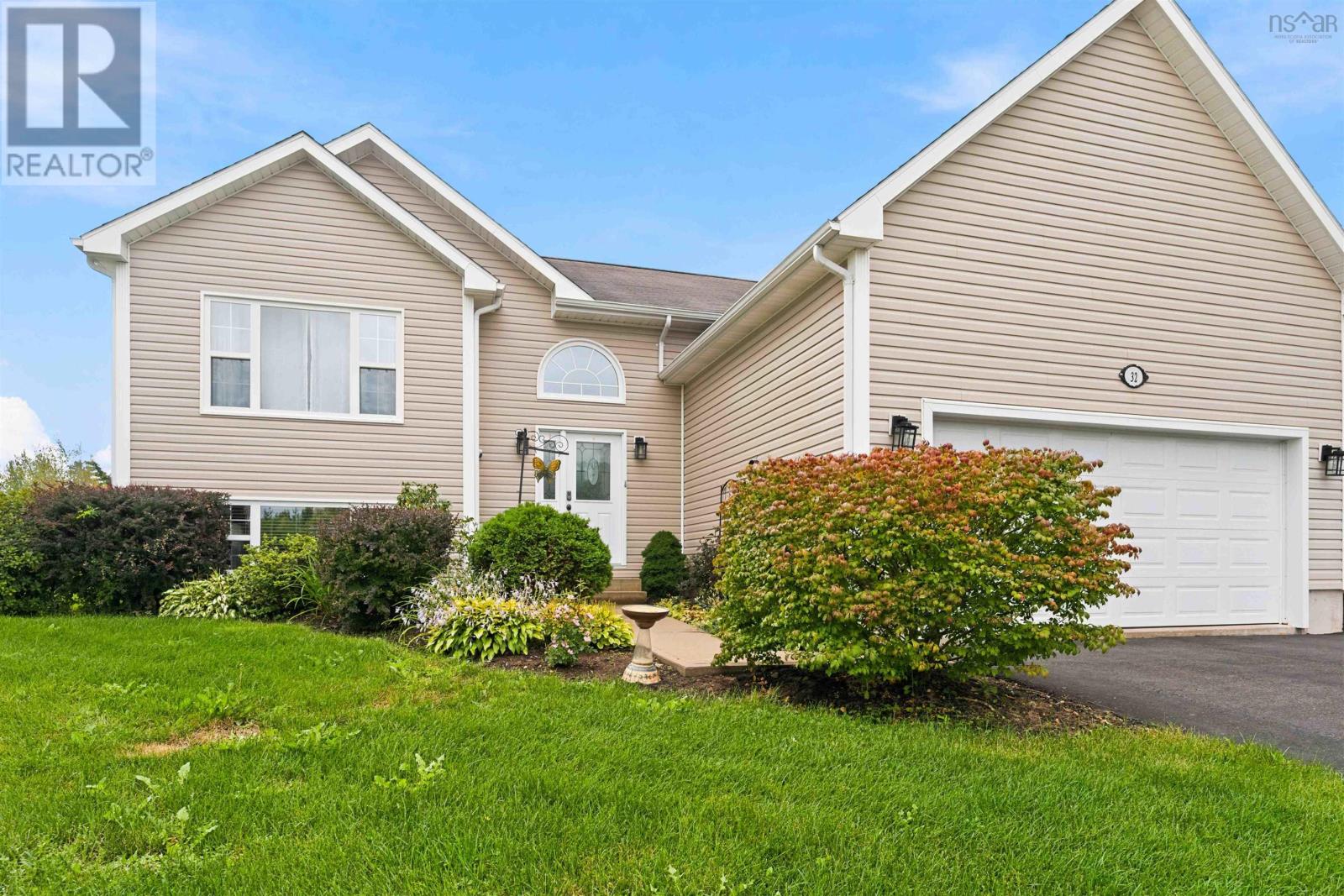 32 Terra Nova Drive - 1