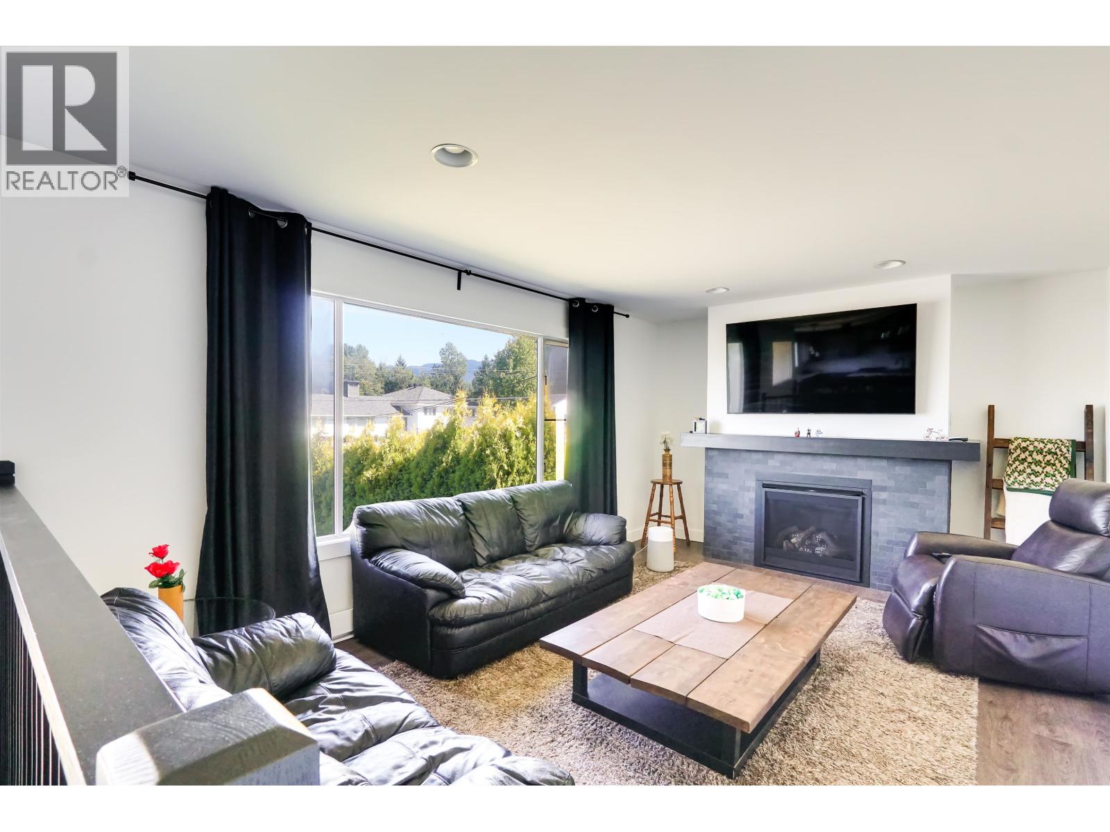 1694 KINGFISHER AVENUE, Kitimat