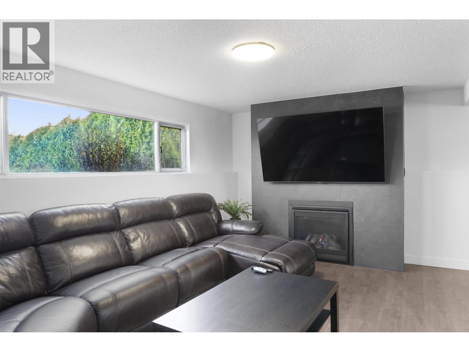 1694 KINGFISHER AVENUE, Kitimat
