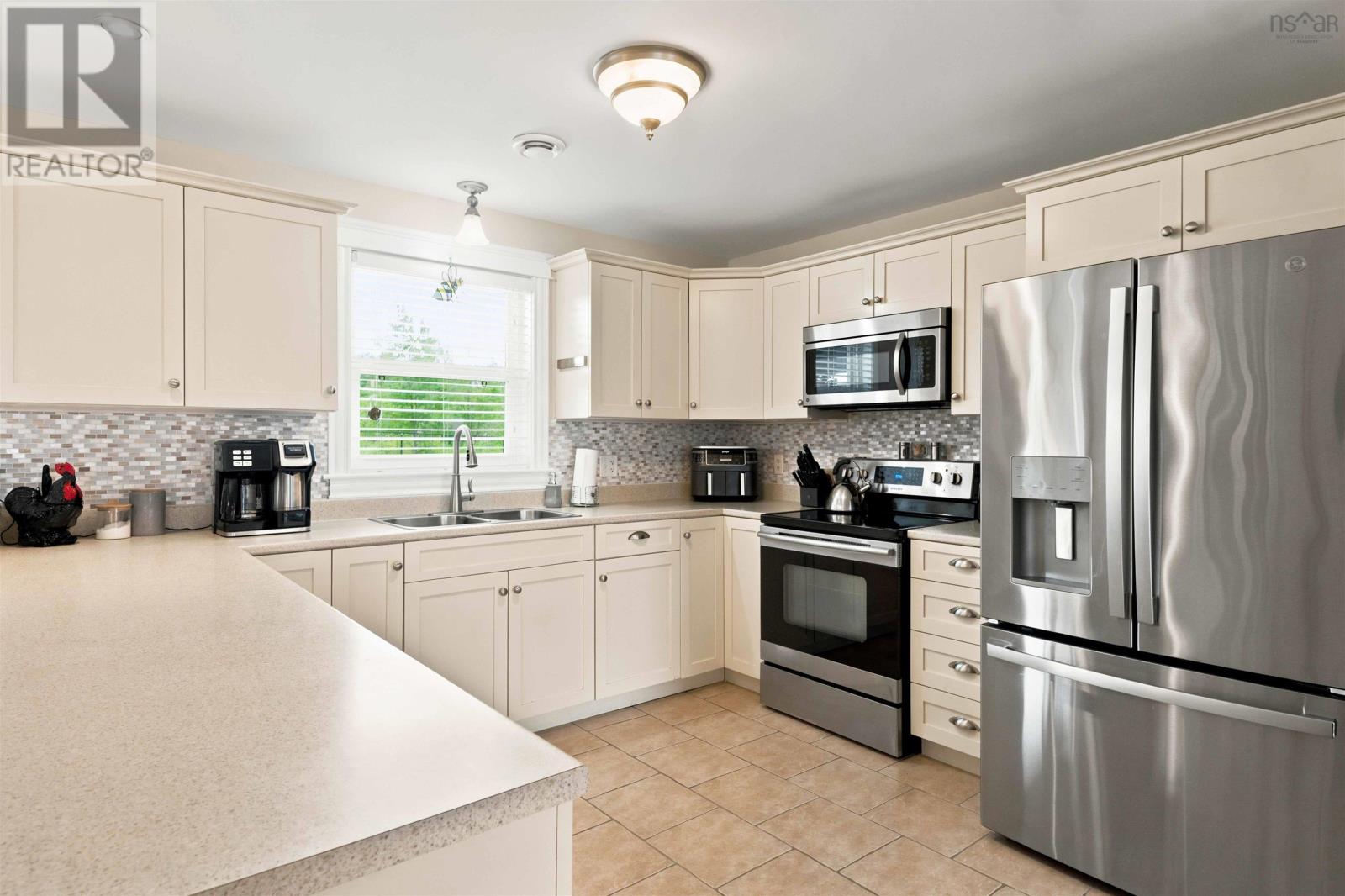 32 Terra Nova Drive - 13