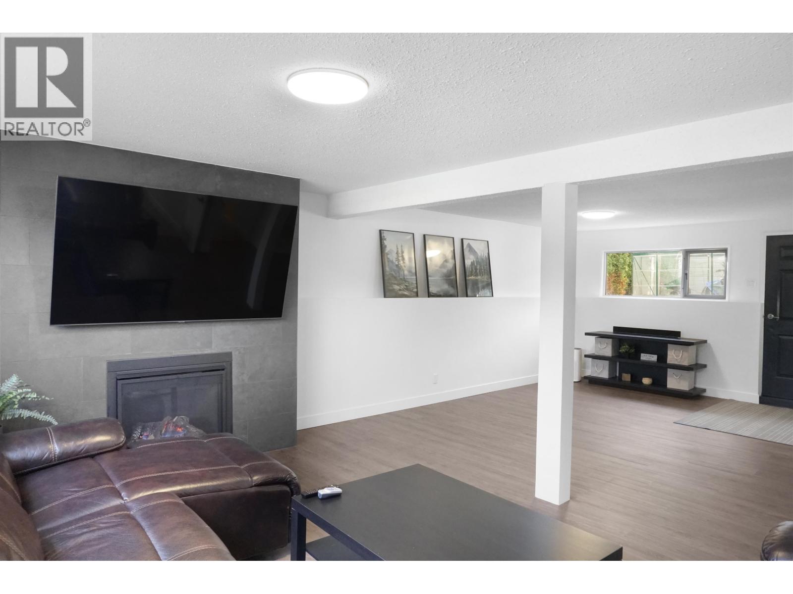 1694 KINGFISHER AVENUE, Kitimat