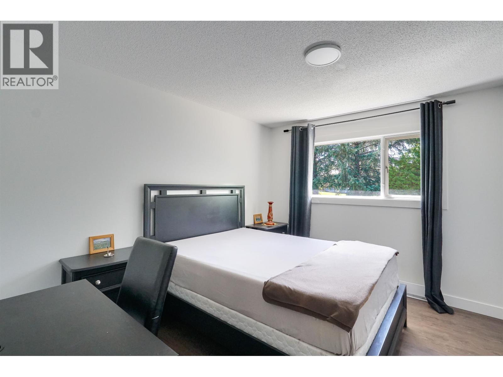 1694 KINGFISHER AVENUE - 16