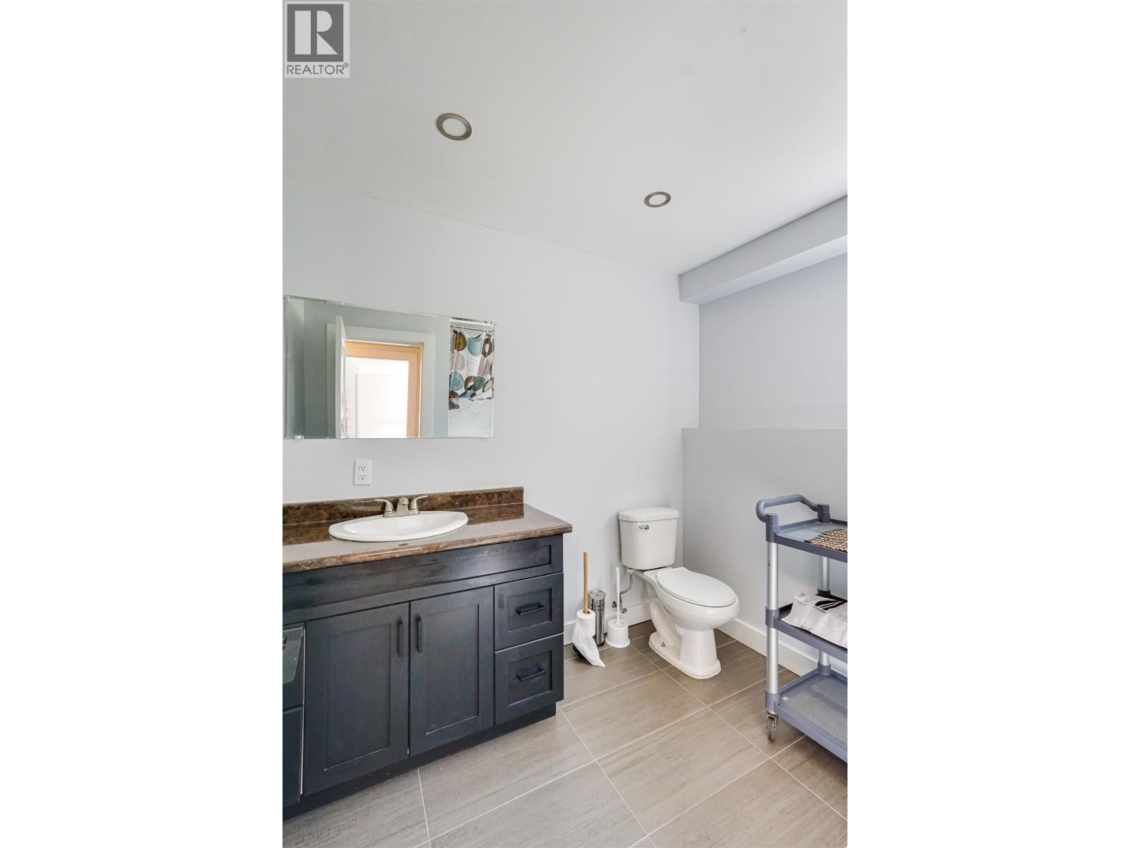 1694 KINGFISHER AVENUE, Kitimat