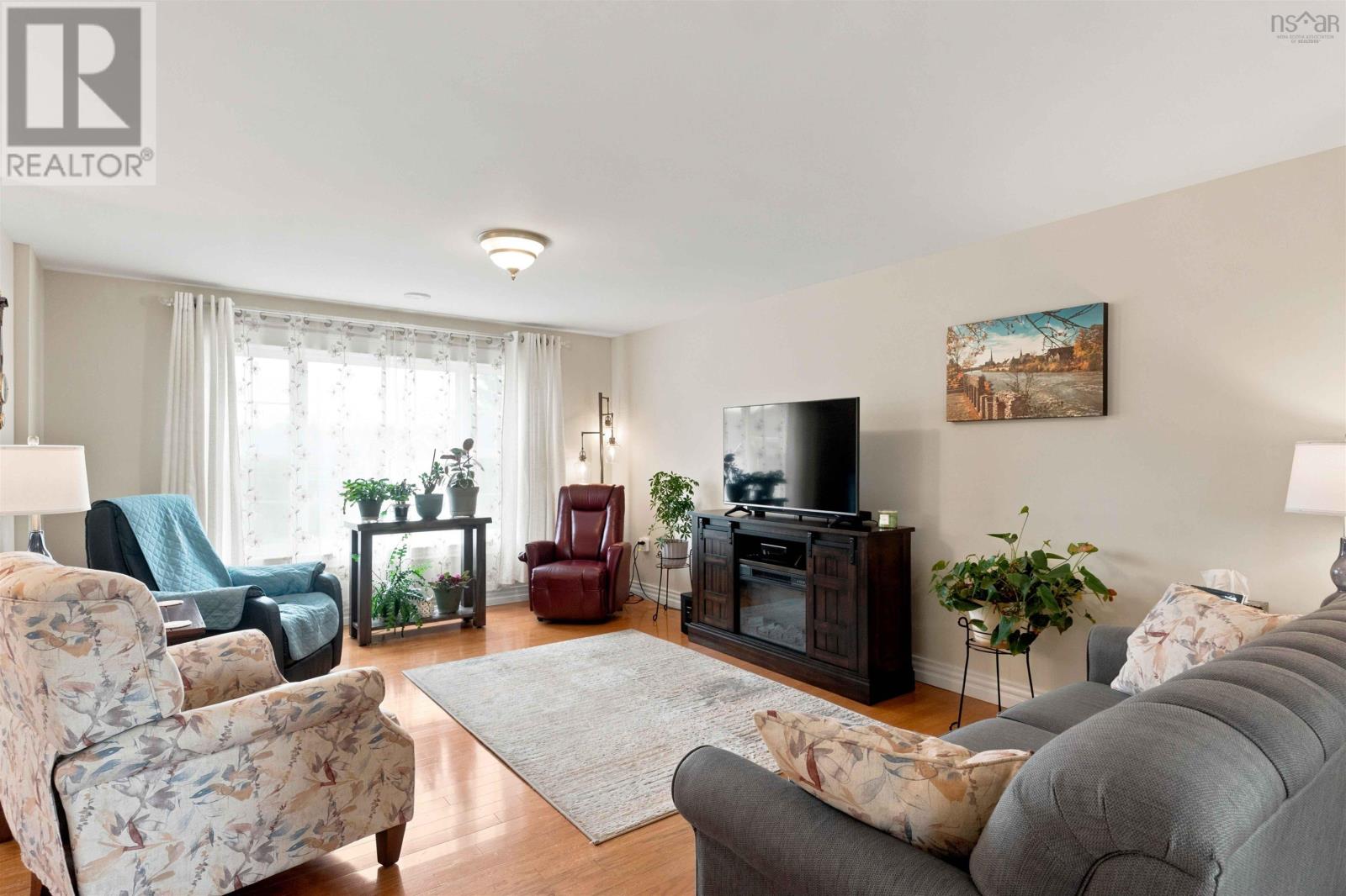 Property 7 of 49 of 32 Terra Nova Drive