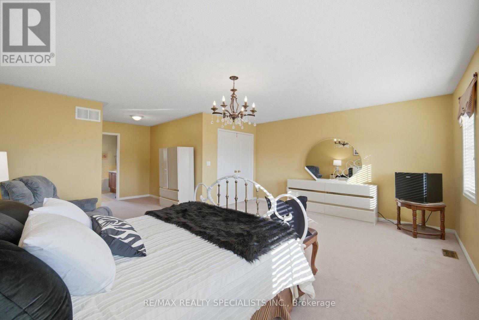 25 DOVERGREEN DRIVE - Image 26