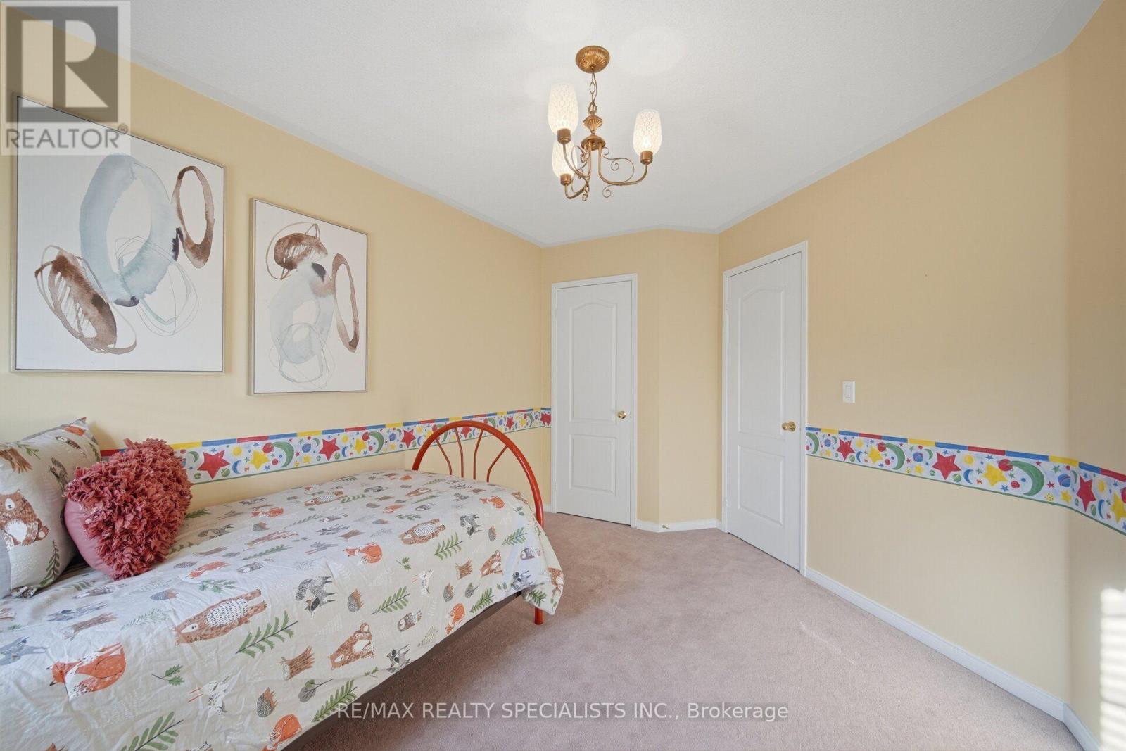 25 DOVERGREEN DRIVE - Image 32