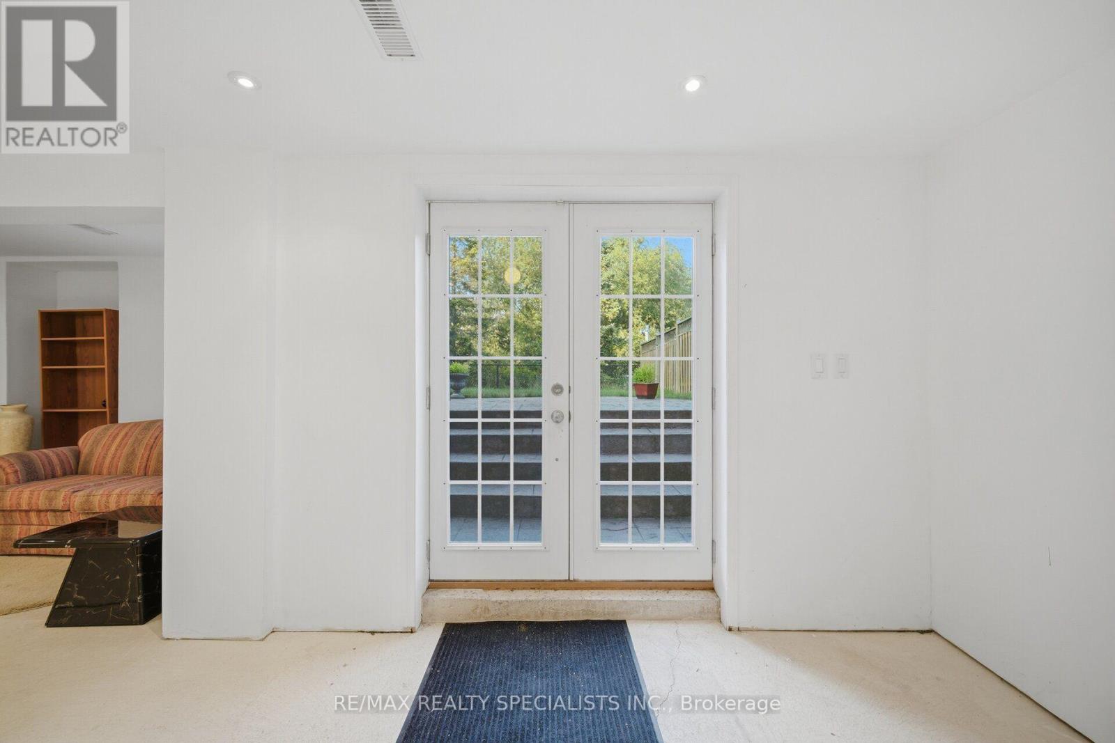 25 DOVERGREEN DRIVE - Image 42