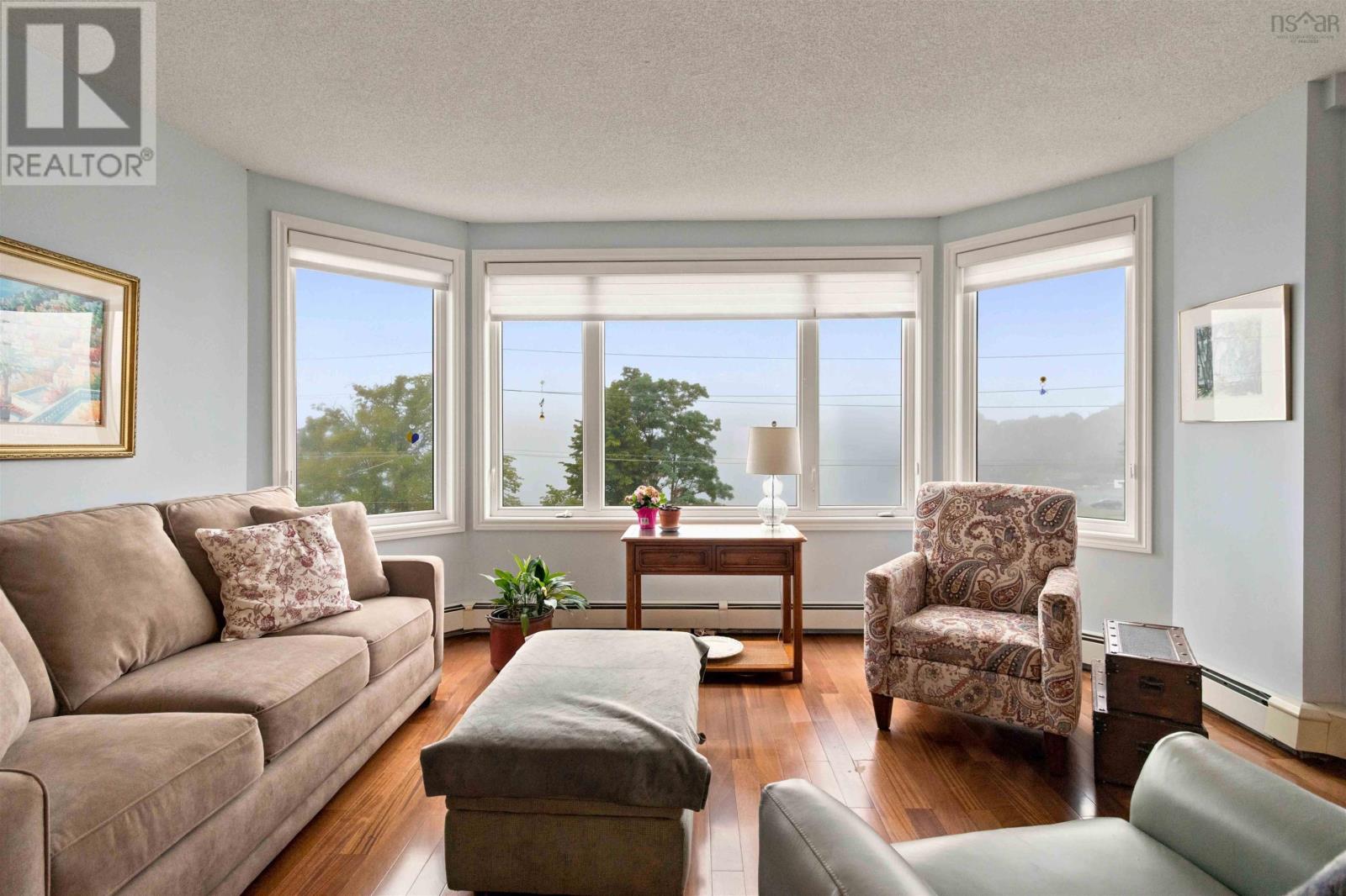 Property 23 of 31 of 414 275 Prince Albert Road