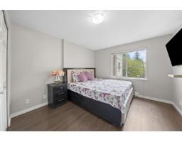207 12083 92a Avenue, Surrey, BC V3V8C8 Photo 12