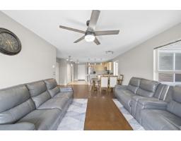 207 12083 92a Avenue, Surrey, BC V3V8C8 Photo 25
