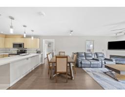 207 12083 92a Avenue, Surrey, BC V3V8C8 Photo 23