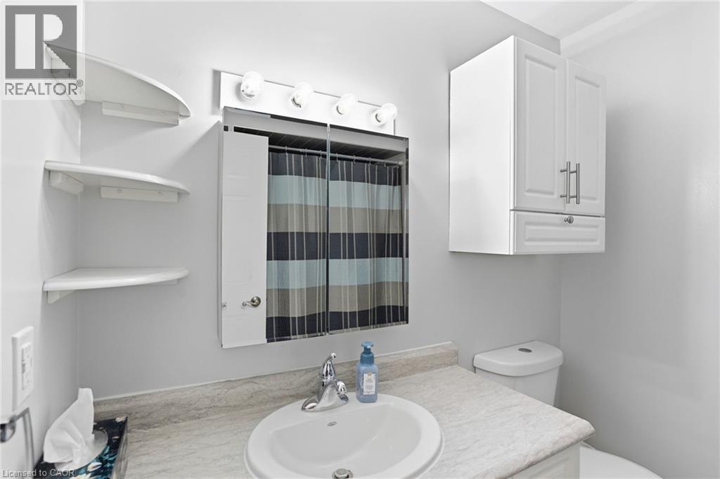 593 GREY Street - Image 21