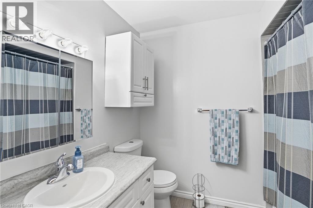 593 GREY Street - Image 22