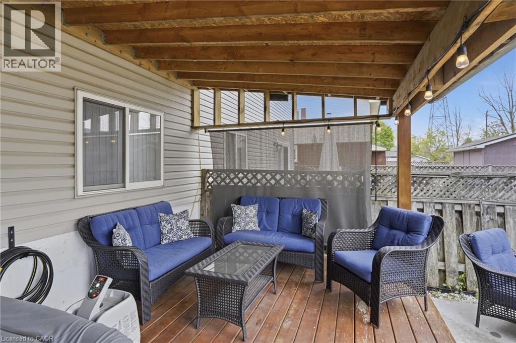 593 GREY Street - Image 43