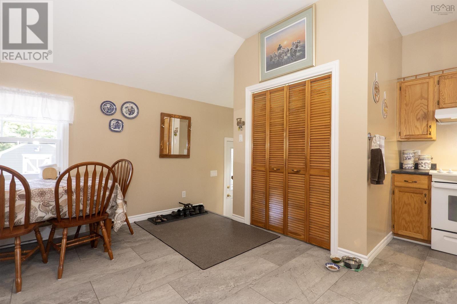 Property 21 of 50 of 302 Hastings Road