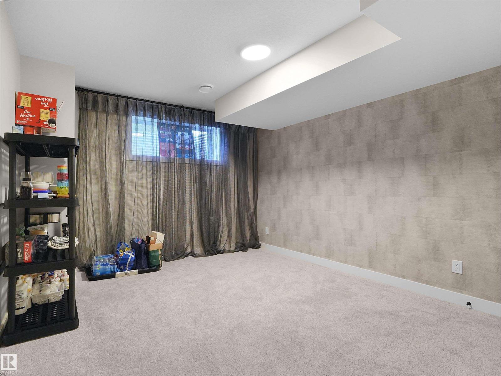 9307 226 ST NW - 47