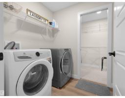 9307 226 St Nw, Edmonton, AB T5T7R5 Photo 38