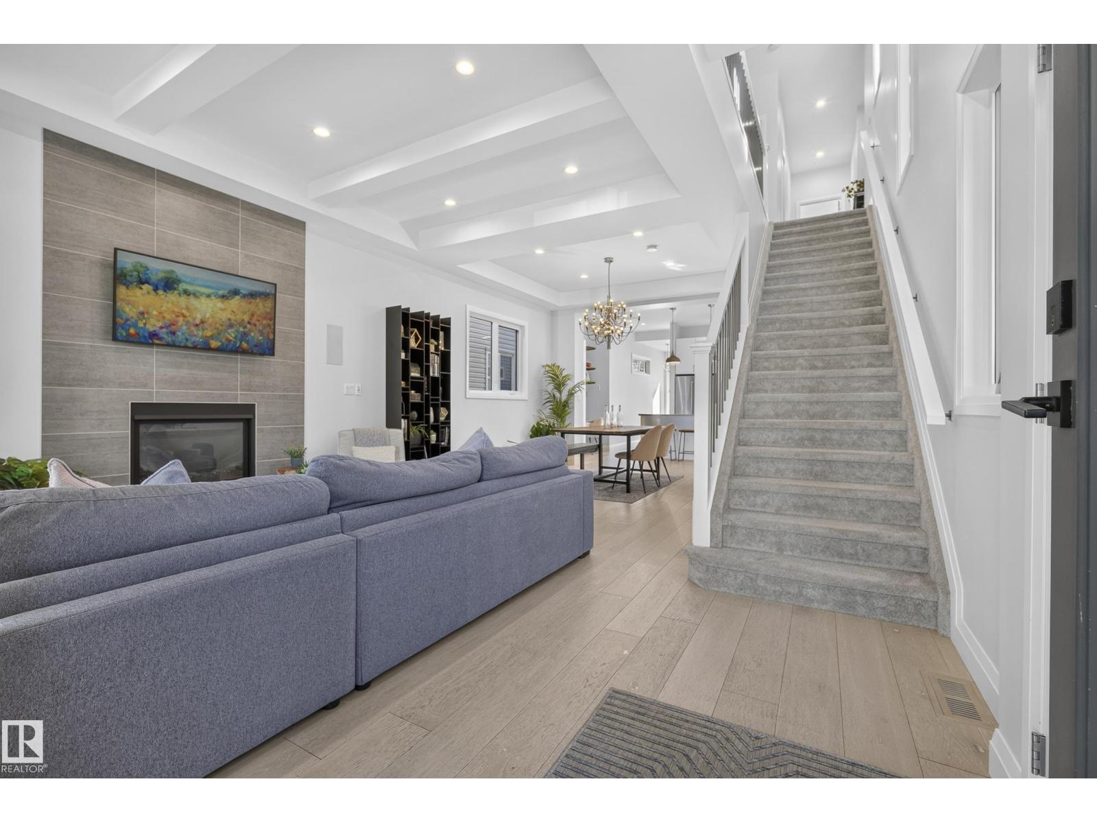 10937 130 ST NW - 10