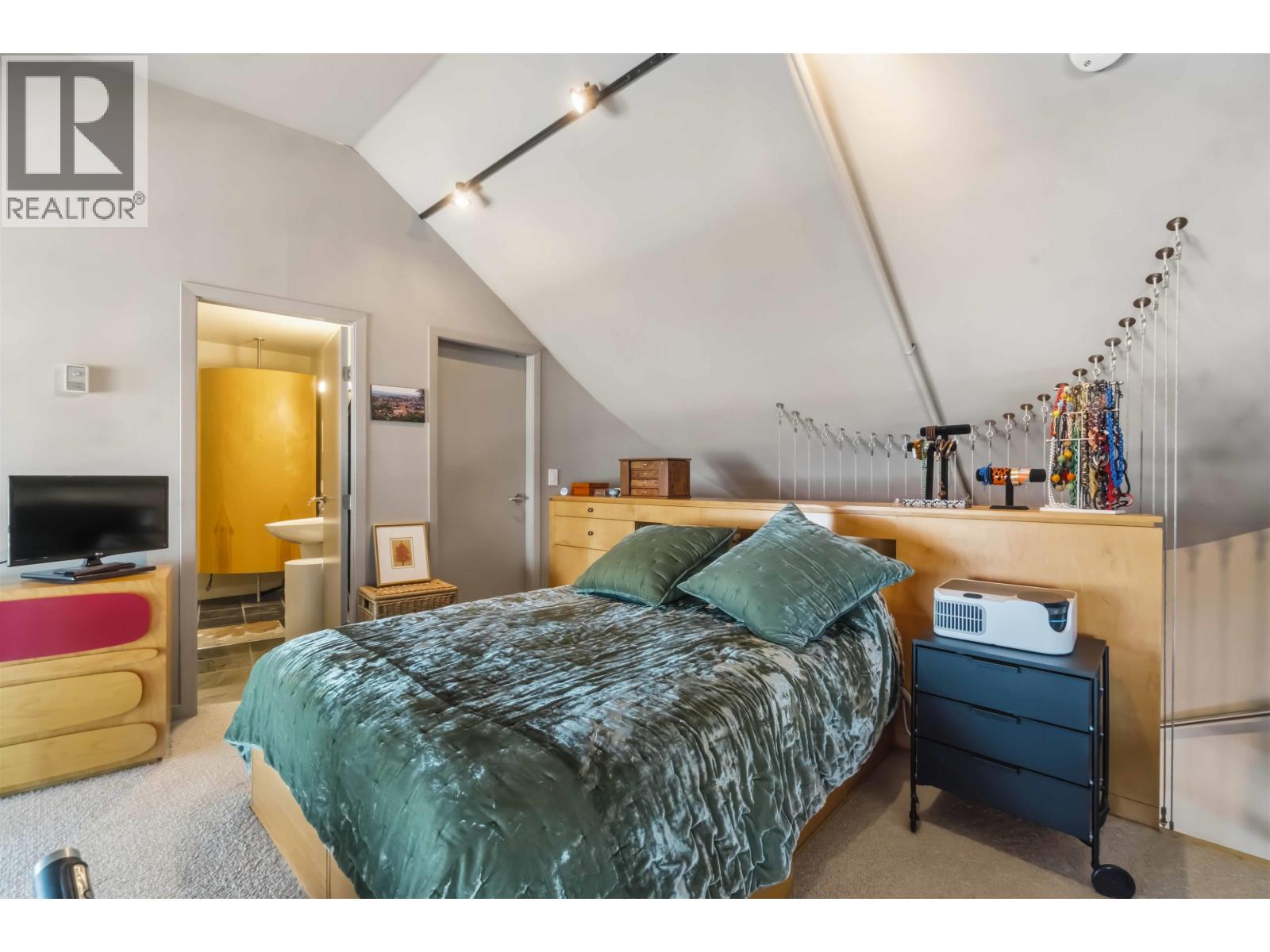 2 Bed, 2 Bath Apartment for Sale in Vancouver – 601 2525 QUEBEC STREET, Vancouver – MLS# R3159250 - Image 49