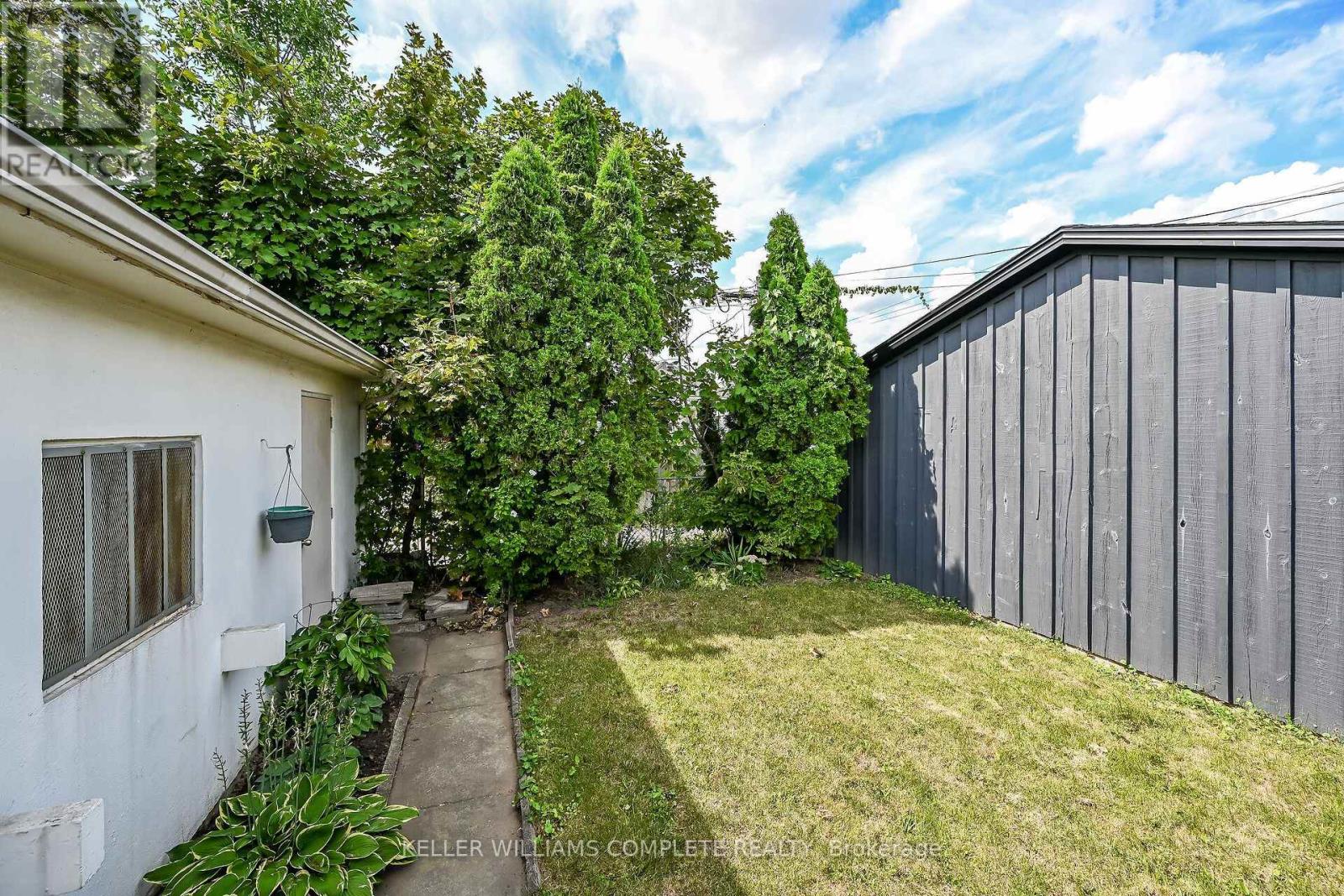 197 FAIRFIELD AVENUE - 48