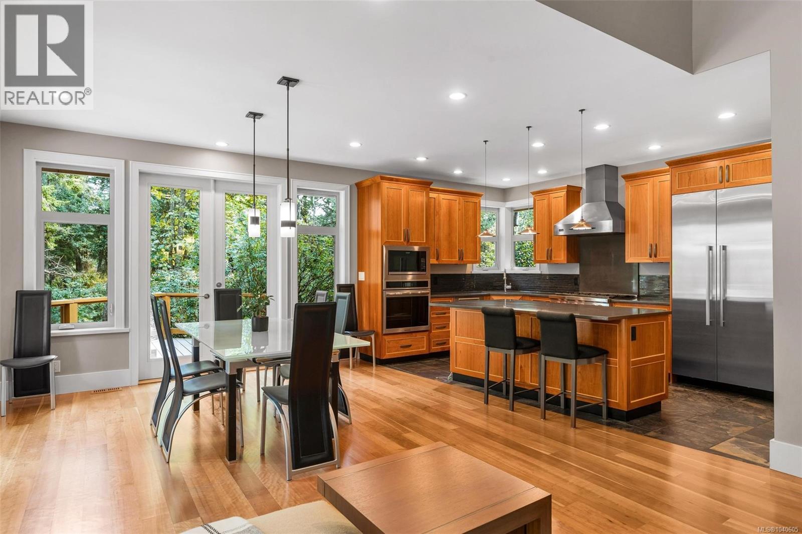  1259 Oceanwood Lane, Saanich