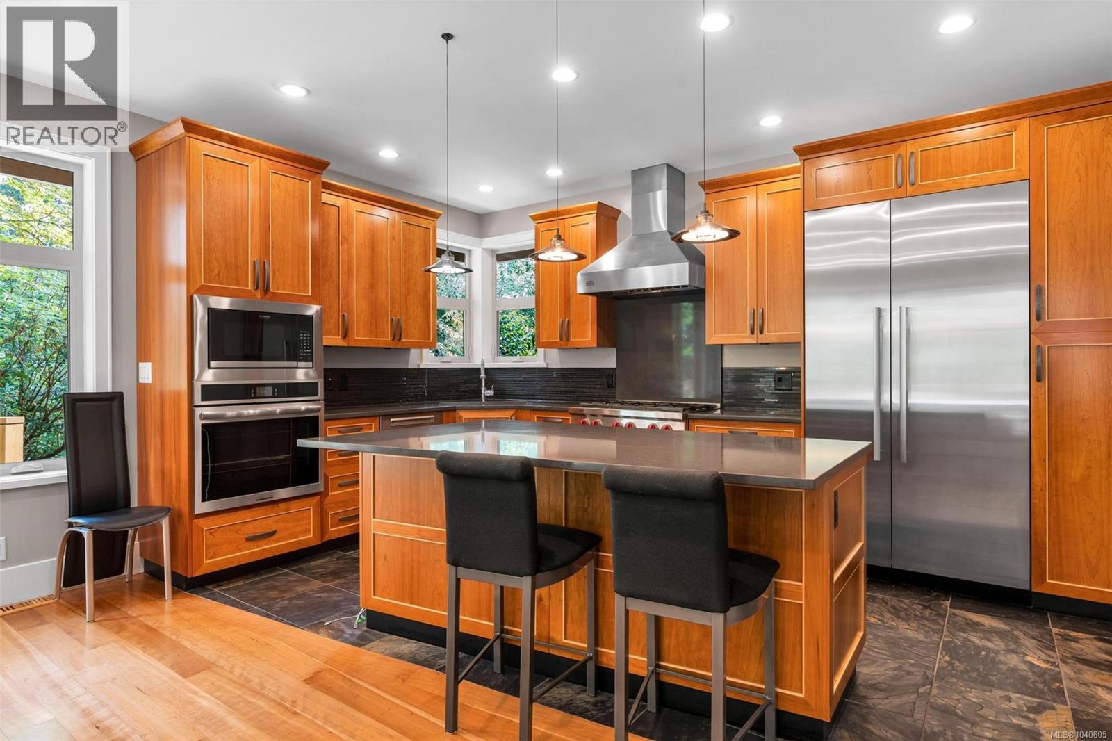  1259 Oceanwood Lane, Saanich