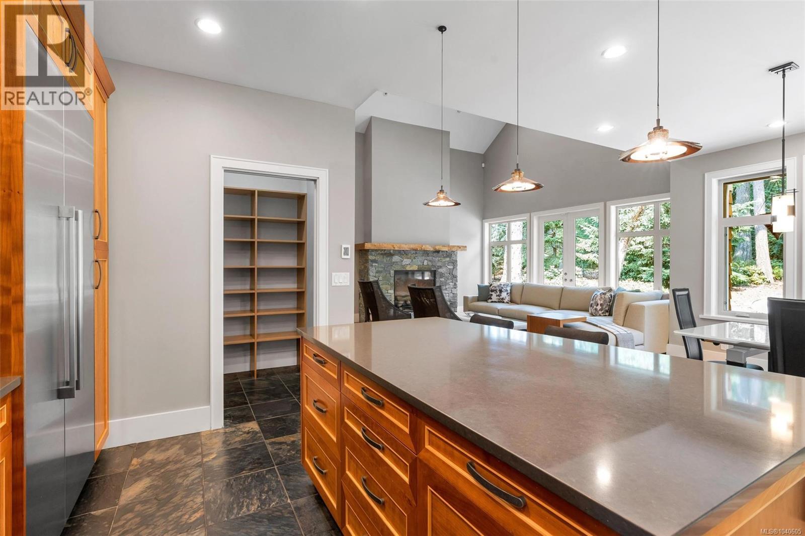  1259 Oceanwood Lane, Saanich