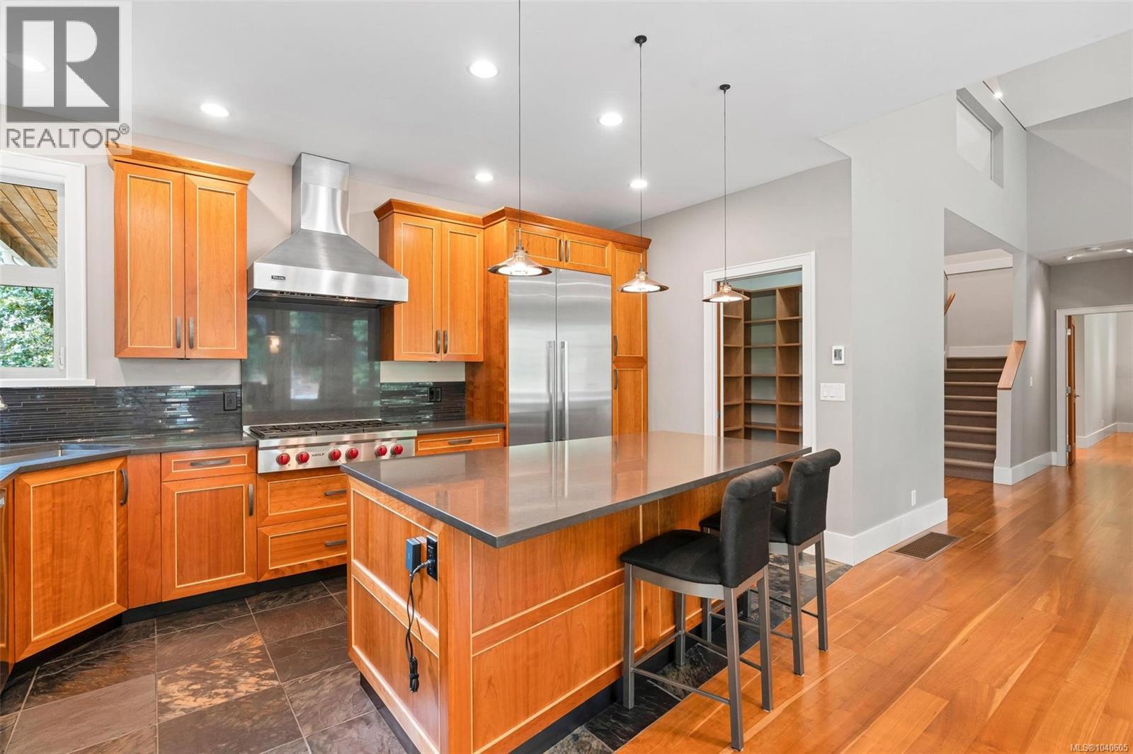  1259 Oceanwood Lane, Saanich